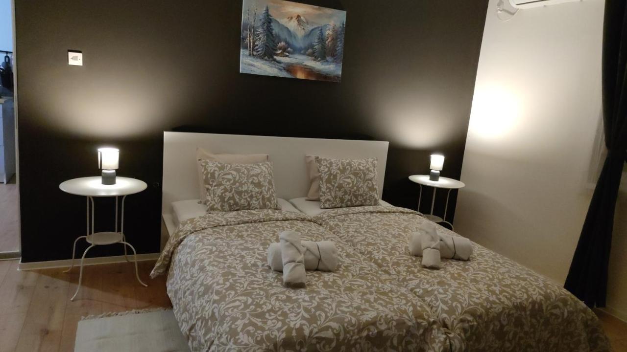 4 Stars Apartments Near Airport 벨리카 고리차 외부 사진