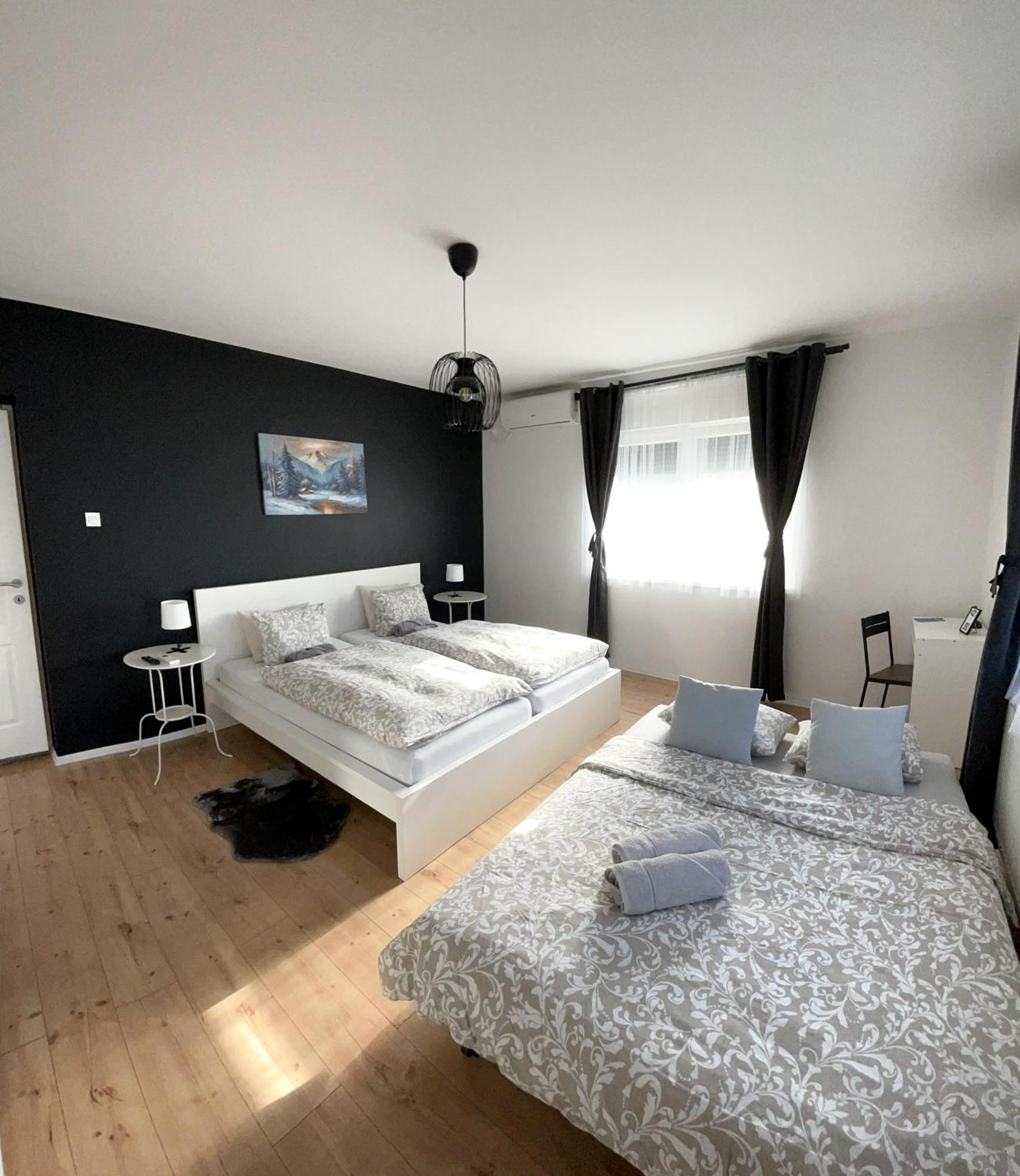 4 Stars Apartments Near Airport 벨리카 고리차 외부 사진